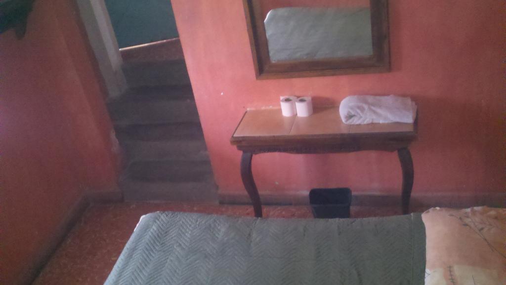 Hotel Casa De Huéspedes Hidalgo Tehuacán Habitación foto