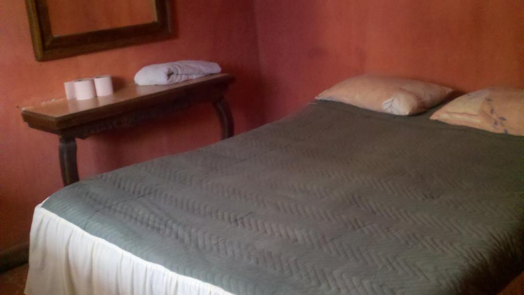 Hotel Casa De Huéspedes Hidalgo Tehuacán Habitación foto
