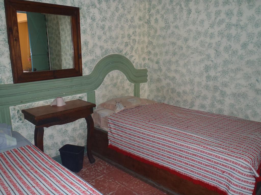 Hotel Casa De Huéspedes Hidalgo Tehuacán Habitación foto