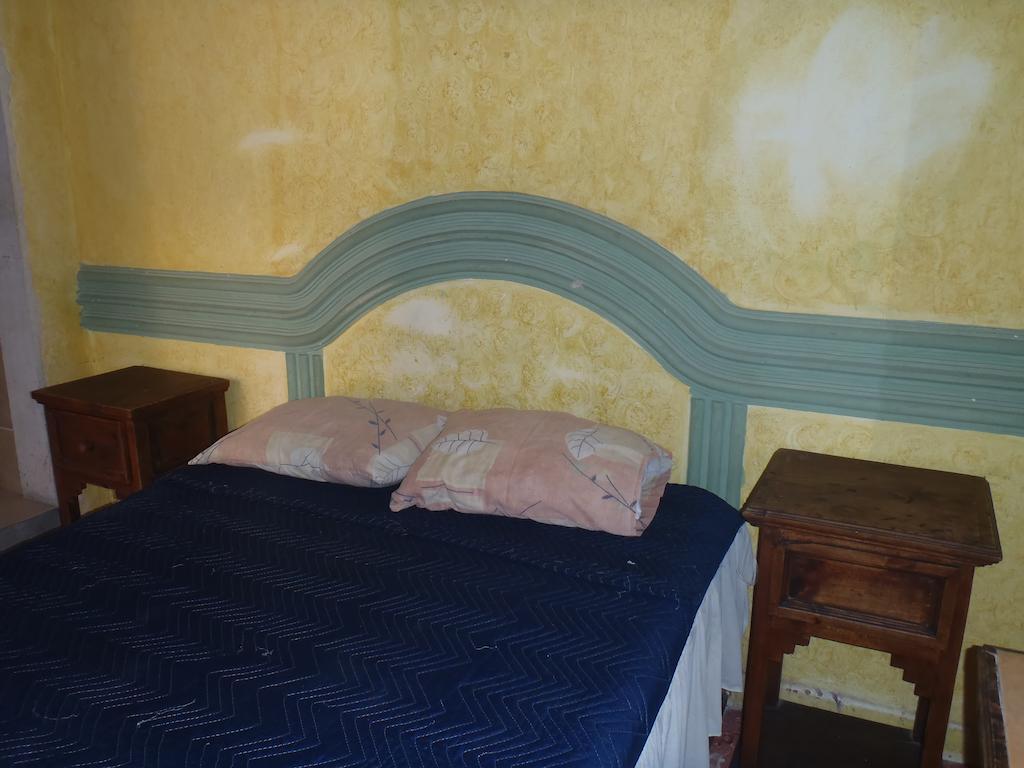 Hotel Casa De Huéspedes Hidalgo Tehuacán Habitación foto